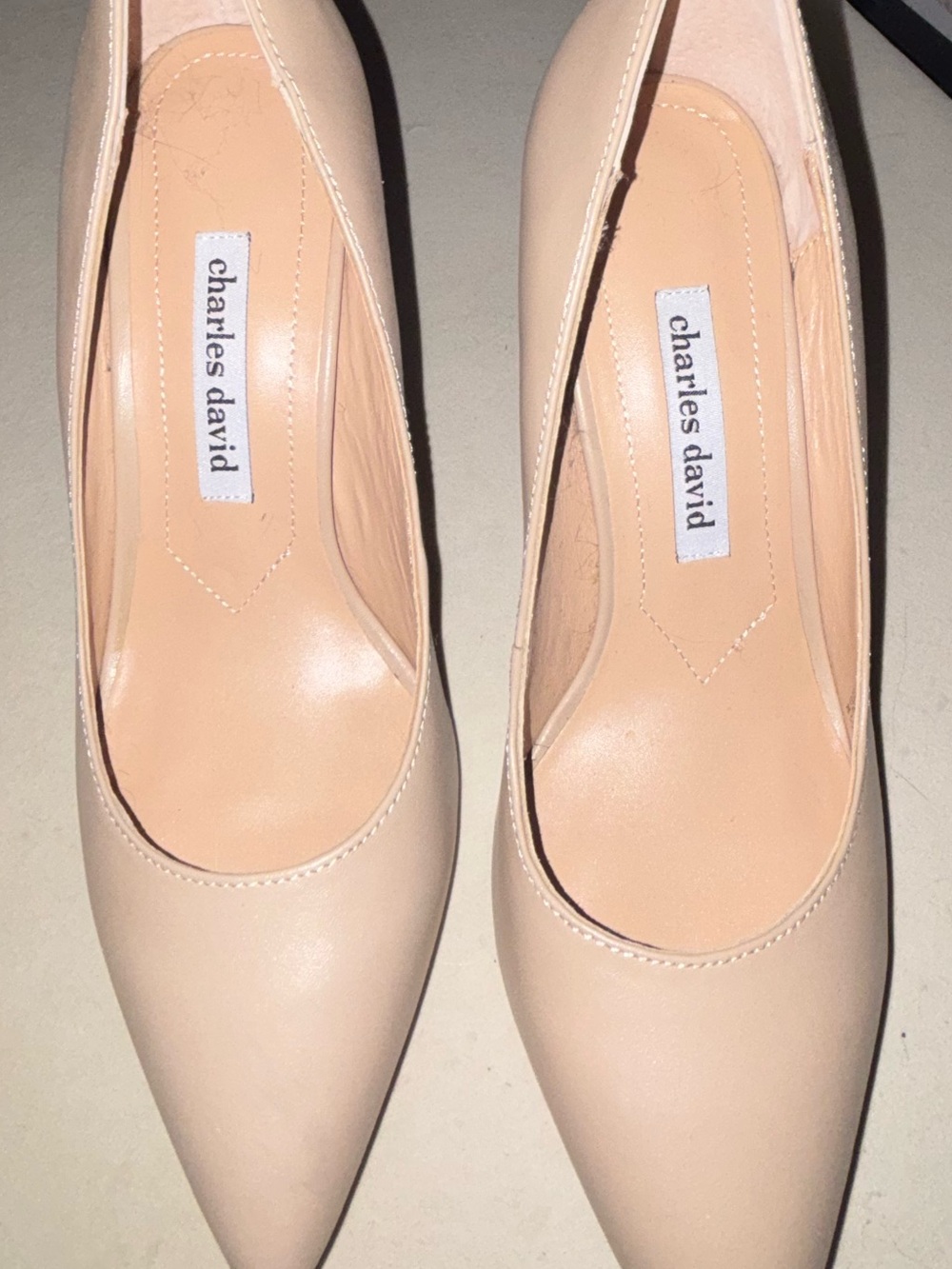 Charles David Beige Pointed Toe 3”Pumps 8.5 M